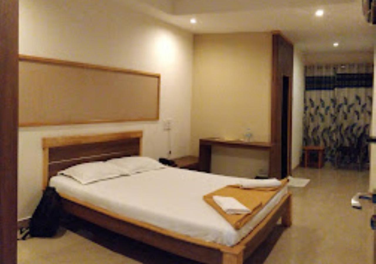 Hotel Jaltarang Kalmath Kankavali Luaran gambar
